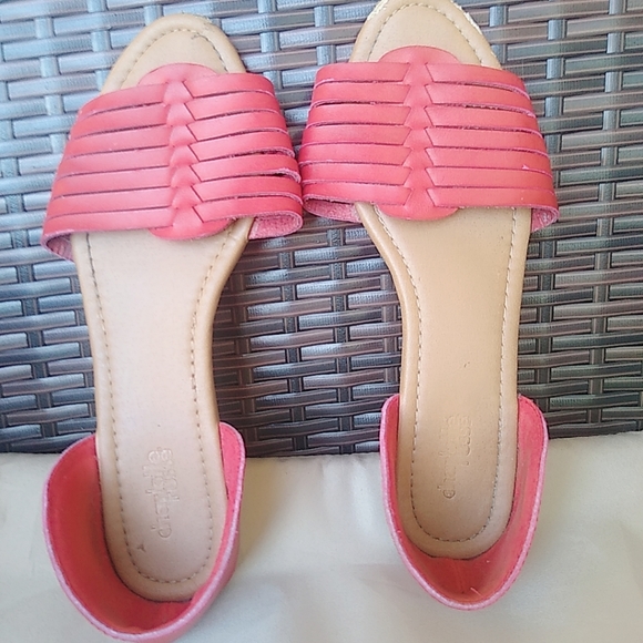 Sandals - Picture 4 of 4